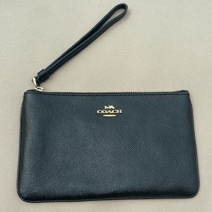 Coach wristlet black